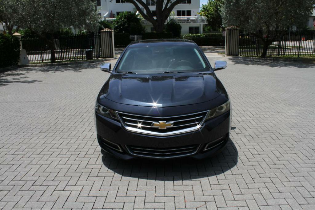 Photo 3 of this CHEVROLET IMPALA