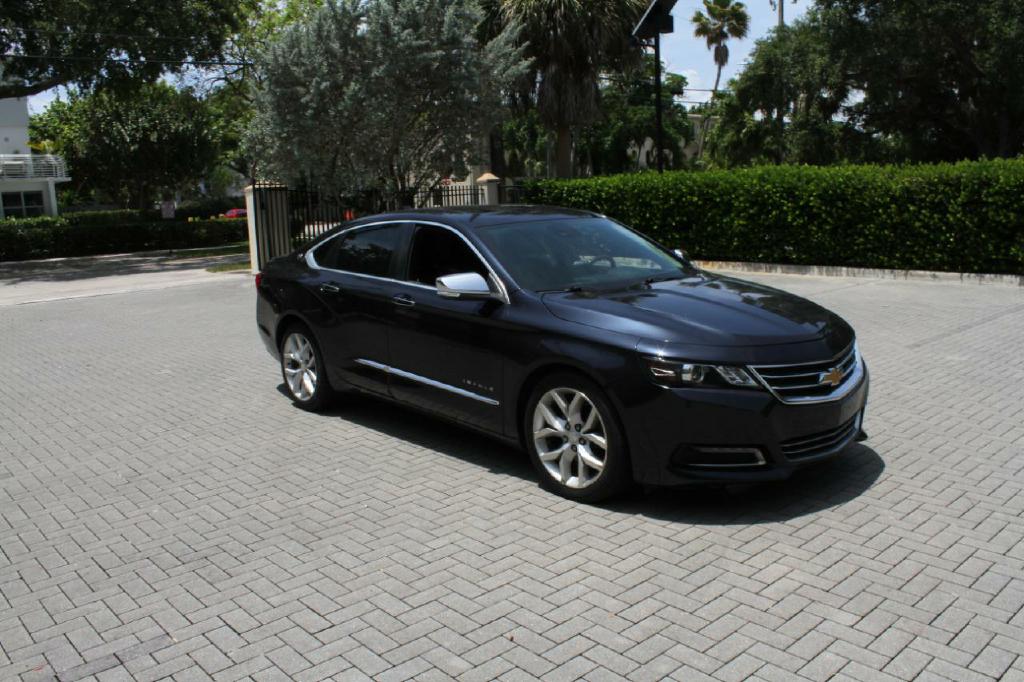 Photo 4 of this CHEVROLET IMPALA