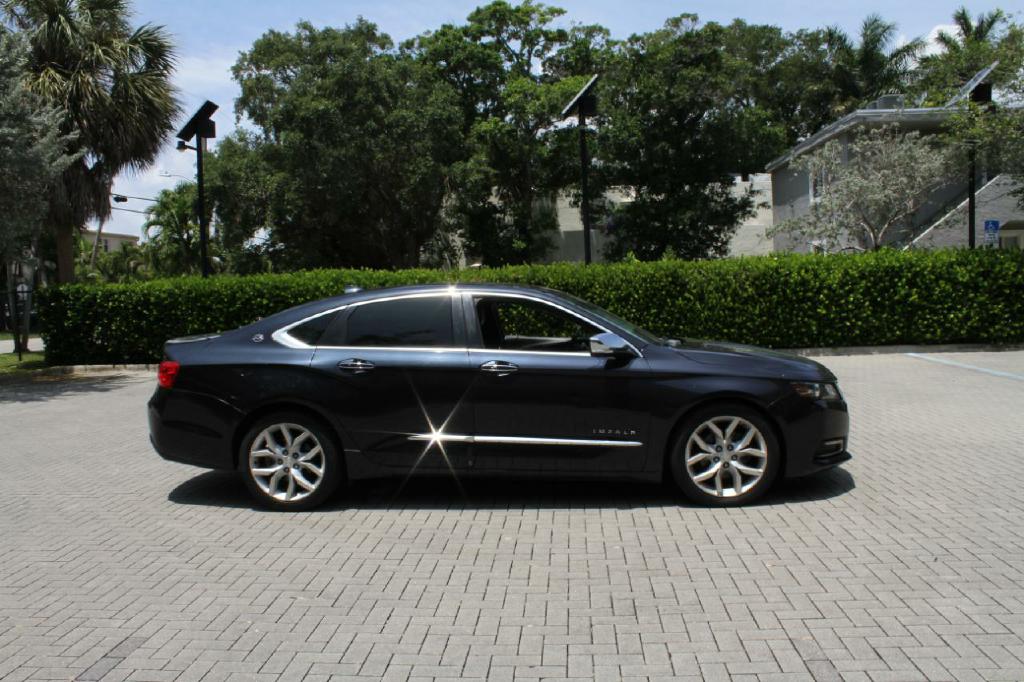 Photo 5 of this CHEVROLET IMPALA