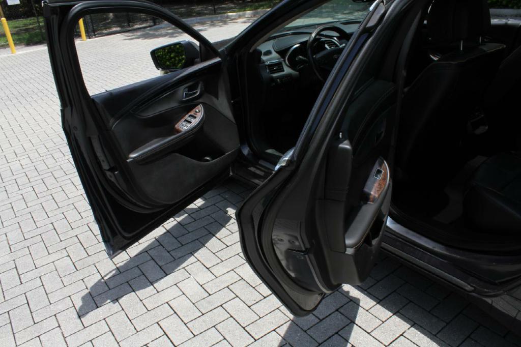 Photo 11 of this CHEVROLET IMPALA