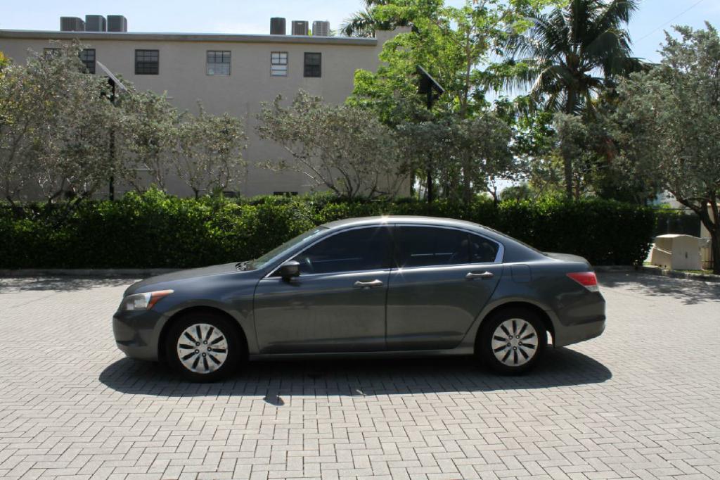 Photo 2 of this HONDA ACCORD