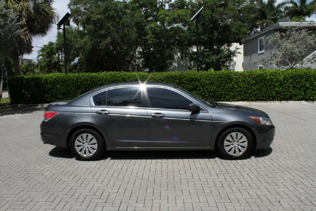 Photo 5 of this HONDA ACCORD