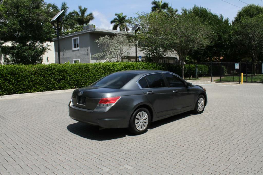 Photo 6 of this HONDA ACCORD