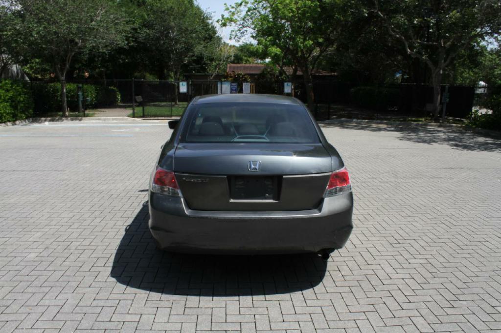 Photo 7 of this HONDA ACCORD