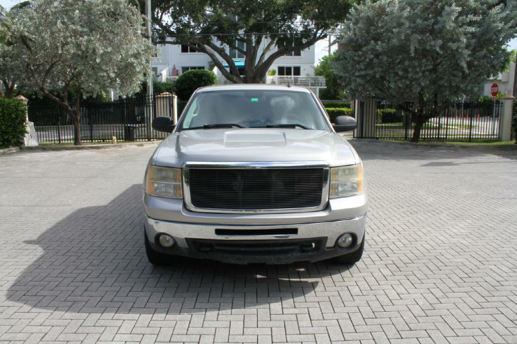 Photo 3 of this GMC SIERRA 1500