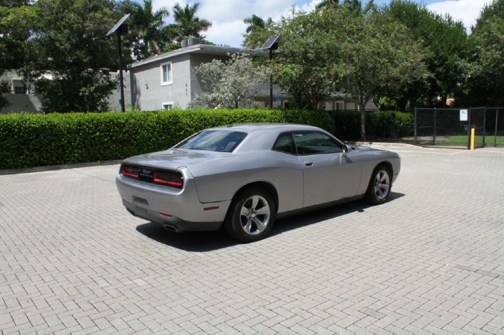 Photo 6 of this DODGE CHALLENGER