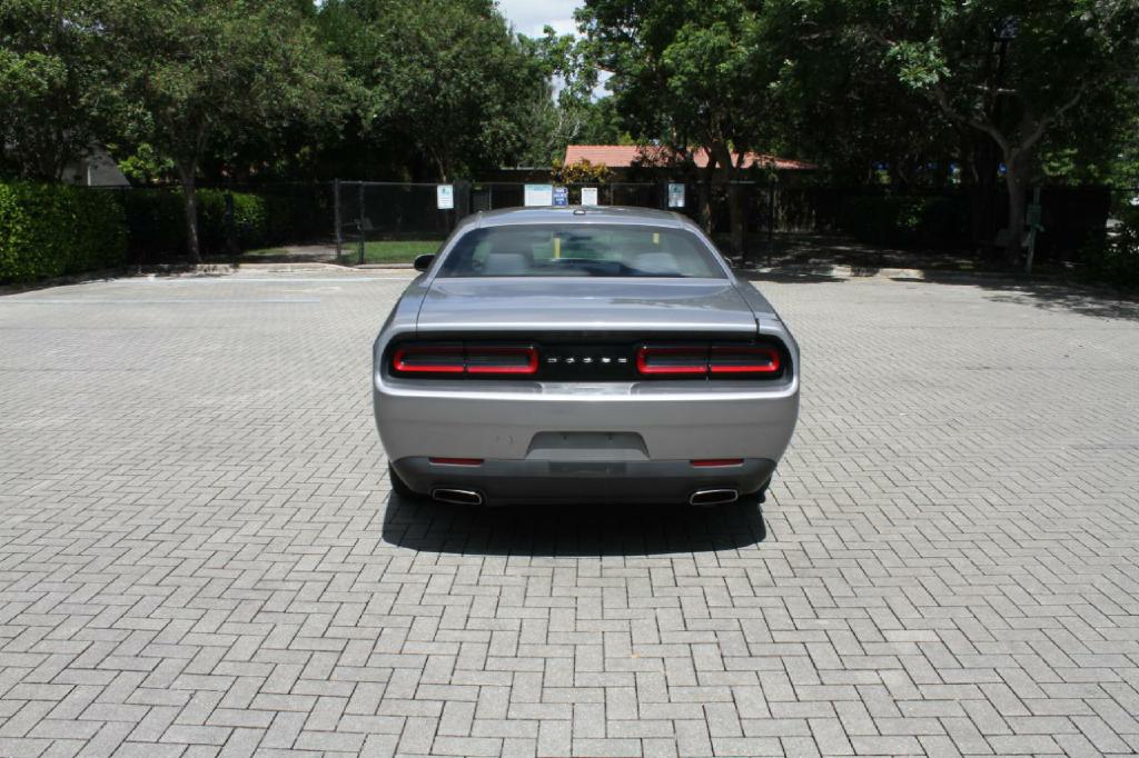 Photo 7 of this DODGE CHALLENGER