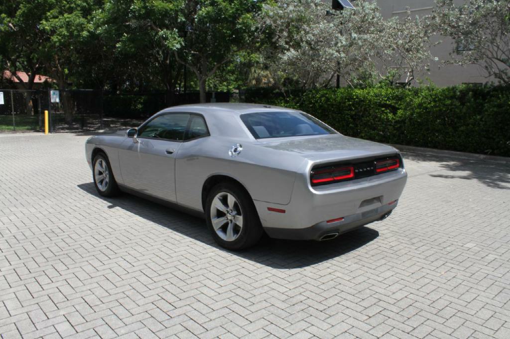 Photo 8 of this DODGE CHALLENGER