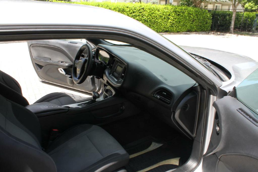 Photo 11 of this DODGE CHALLENGER