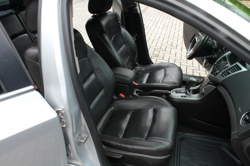 Photo 14 of this CHEVROLET CRUZE