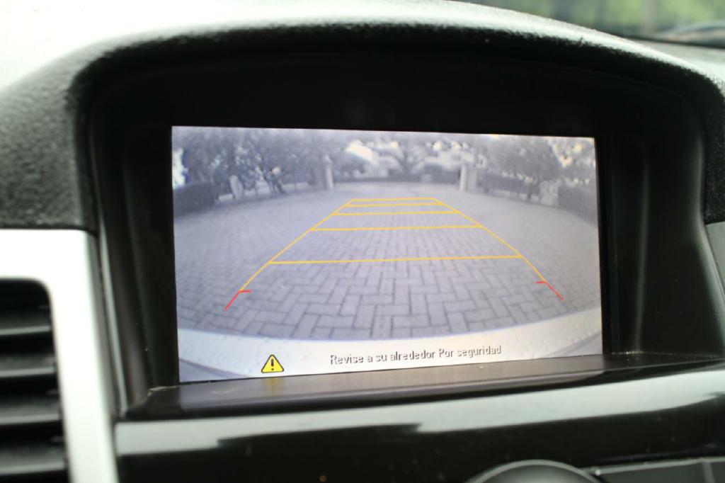 Photo 15 of this CHEVROLET CRUZE
