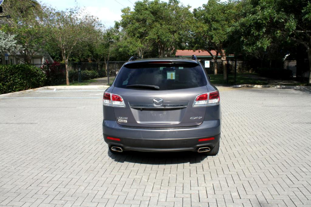 Photo 6 of this MAZDA CX-9