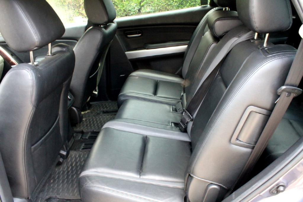 Photo 9 of this MAZDA CX-9
