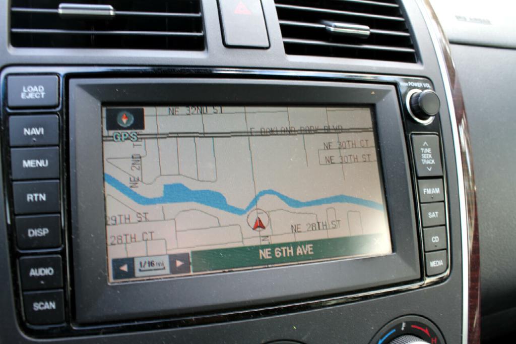 Photo 16 of this MAZDA CX-9