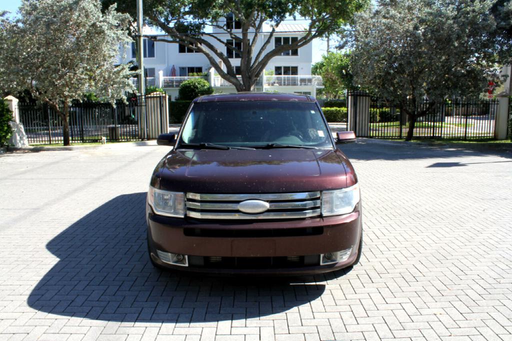 Photo 3 of this FORD FLEX
