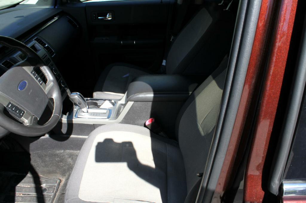 Photo 9 of this FORD FLEX