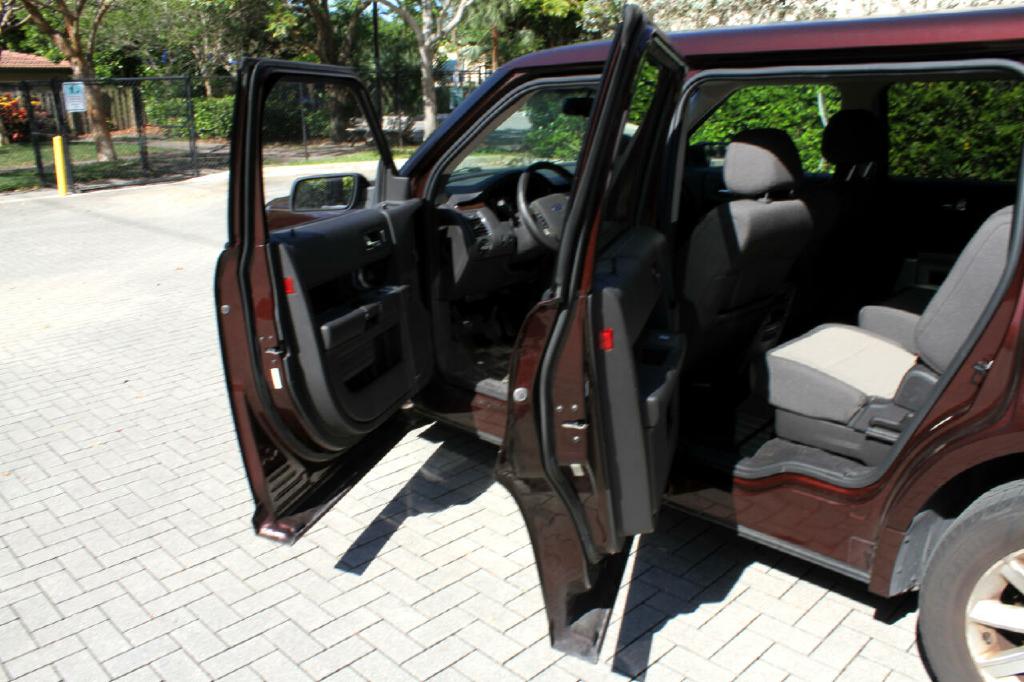 Photo 11 of this FORD FLEX