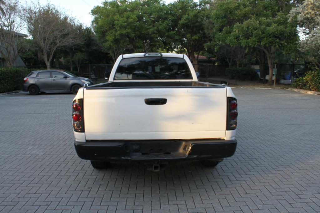 Photo 6 of this DODGE RAM 1500