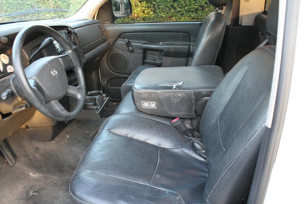 Photo 8 of this DODGE RAM 1500
