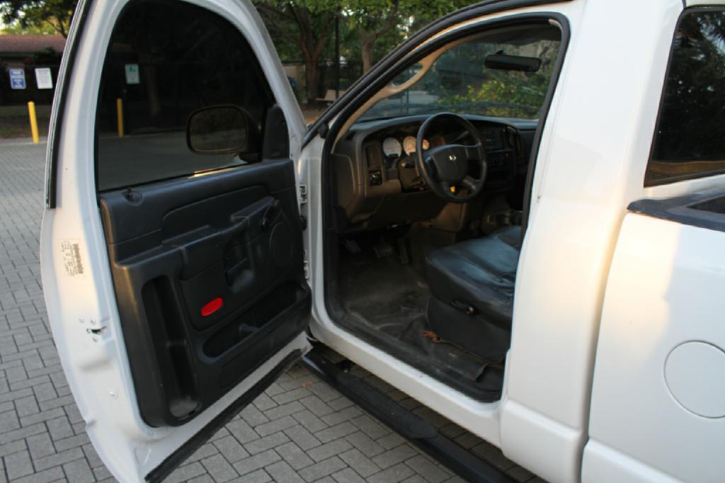 Photo 9 of this DODGE RAM 1500