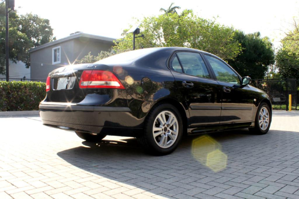 Photo 5 of this SAAB 9-3