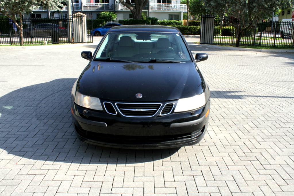 Photo 8 of this SAAB 9-3