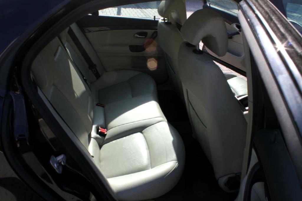 Photo 12 of this SAAB 9-3