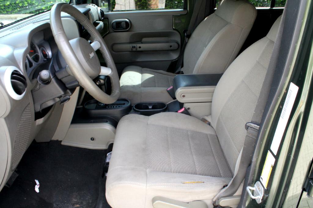 Photo 9 of this JEEP WRANGLER