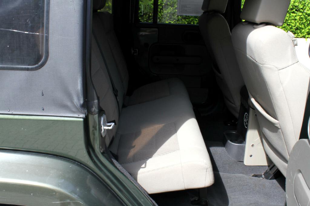 Photo 11 of this JEEP WRANGLER