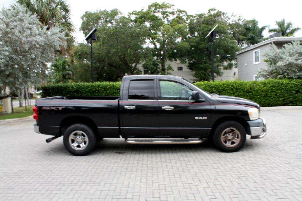Photo 5 of this DODGE RAM 1500