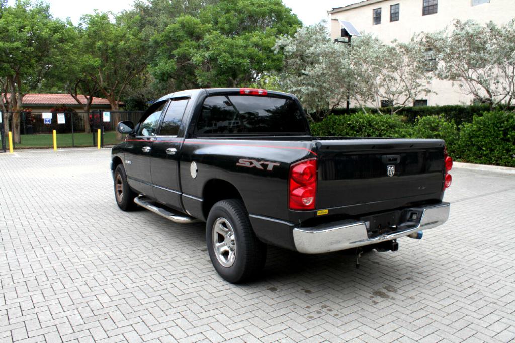 Photo 8 of this DODGE RAM 1500