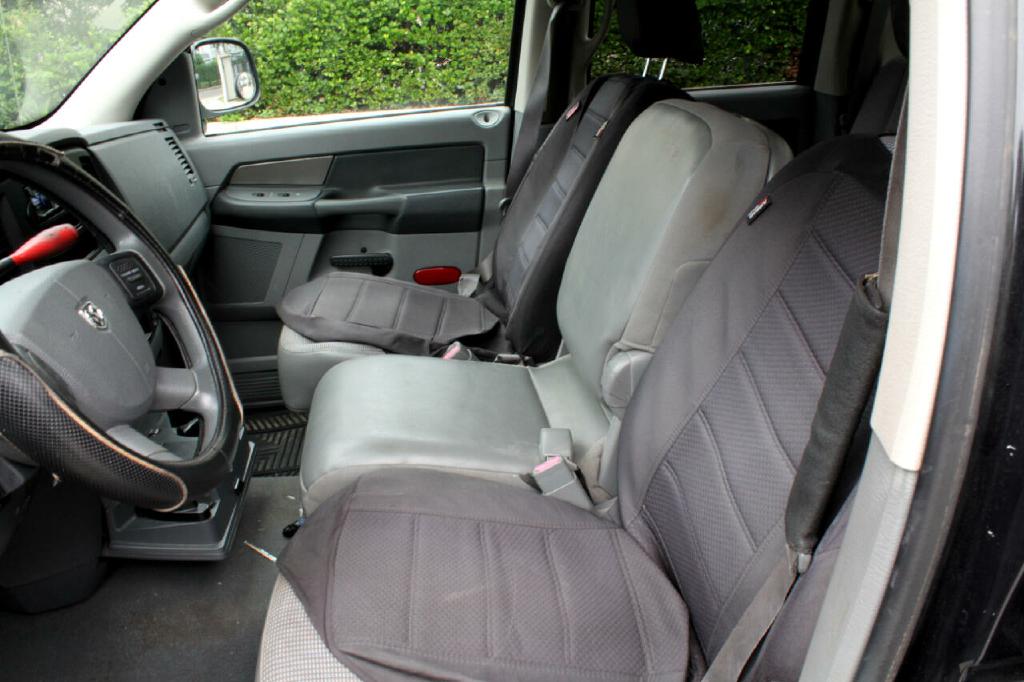 Photo 9 of this DODGE RAM 1500