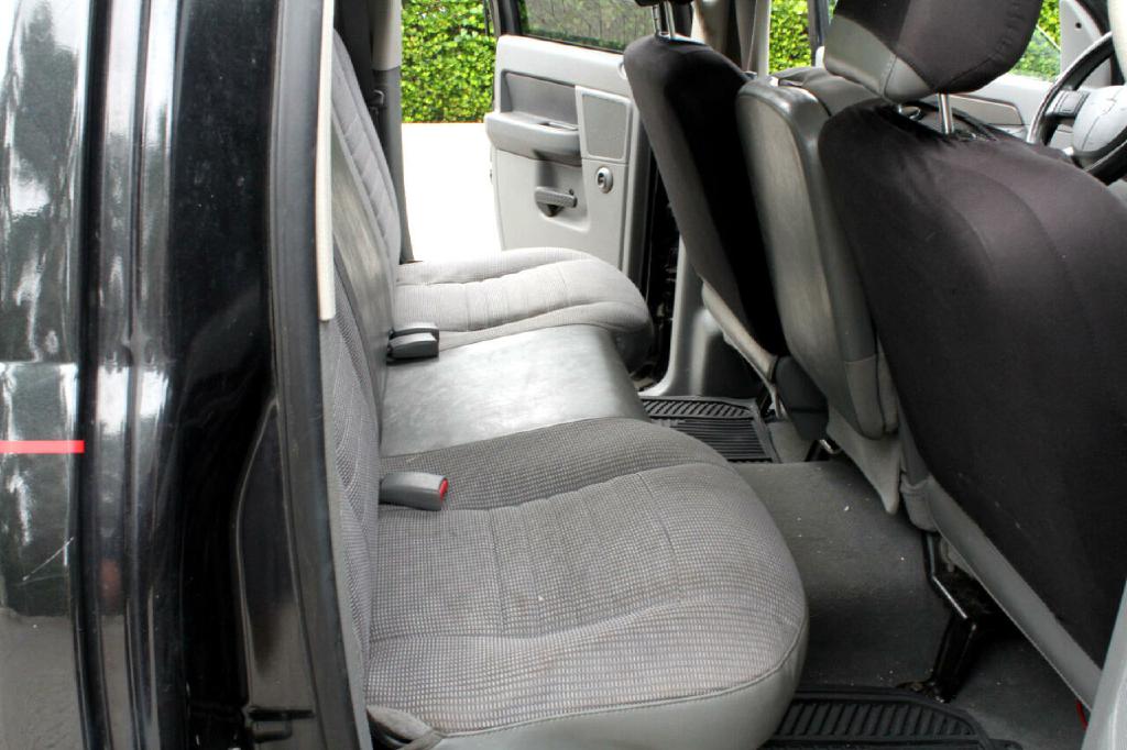 Photo 13 of this DODGE RAM 1500