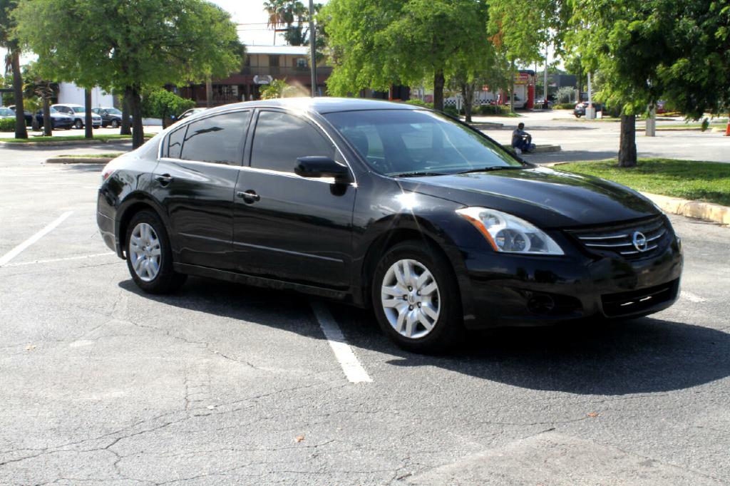 Photo 4 of this NISSAN ALTIMA