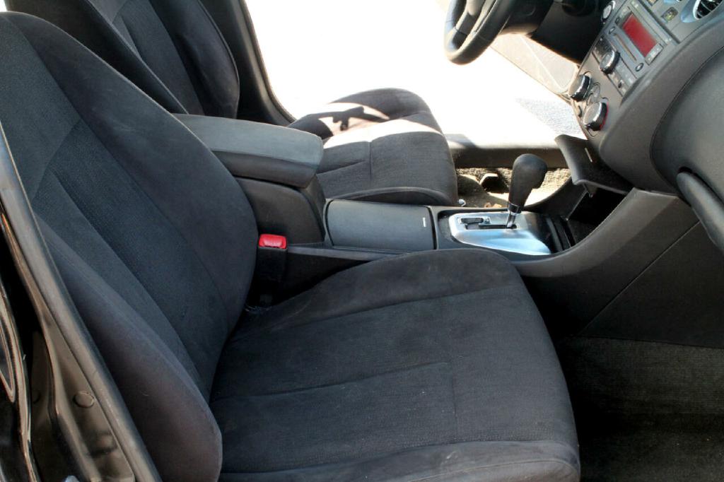 Photo 15 of this NISSAN ALTIMA