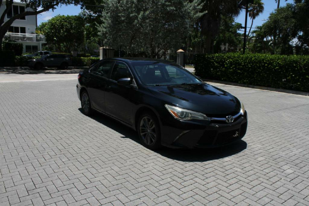 Photo 4 of this TOYOTA CAMRY
