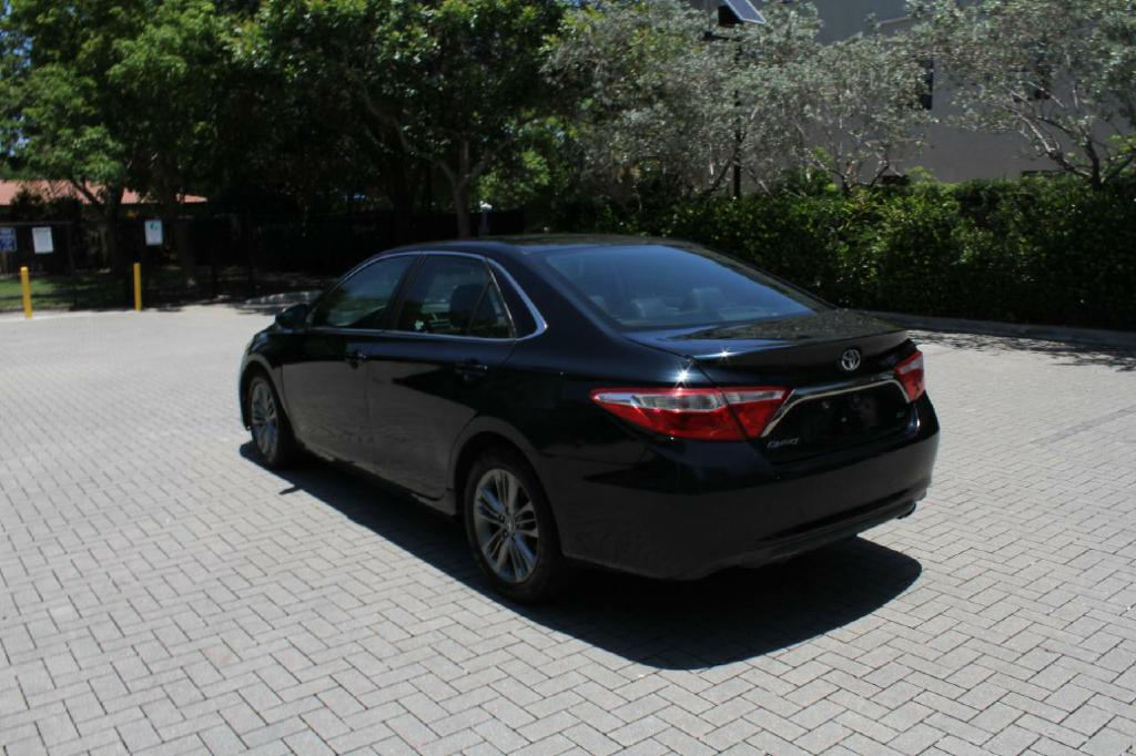 Photo 8 of this TOYOTA CAMRY