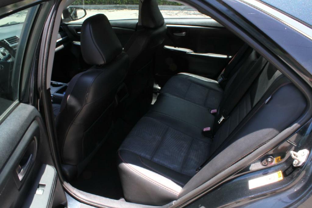 Photo 10 of this TOYOTA CAMRY
