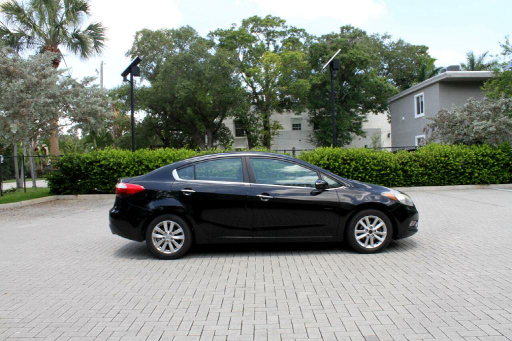 Photo 6 of this KIA FORTE