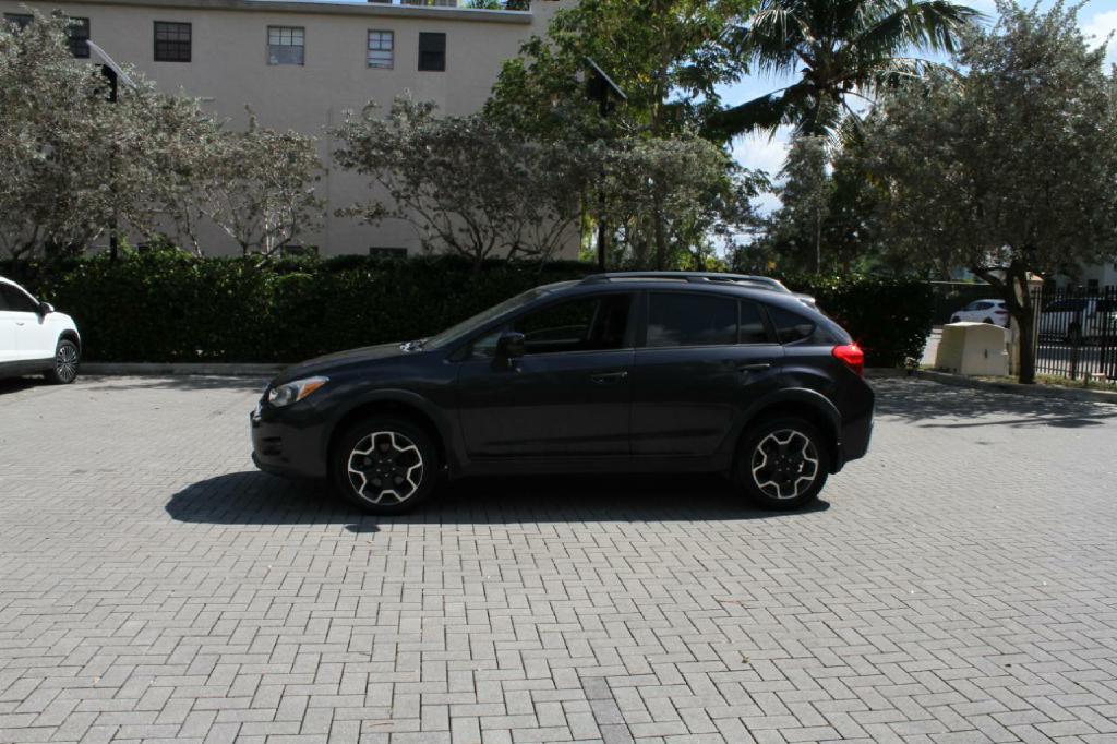 Photo 2 of this SUBARU XV CROSSTREK