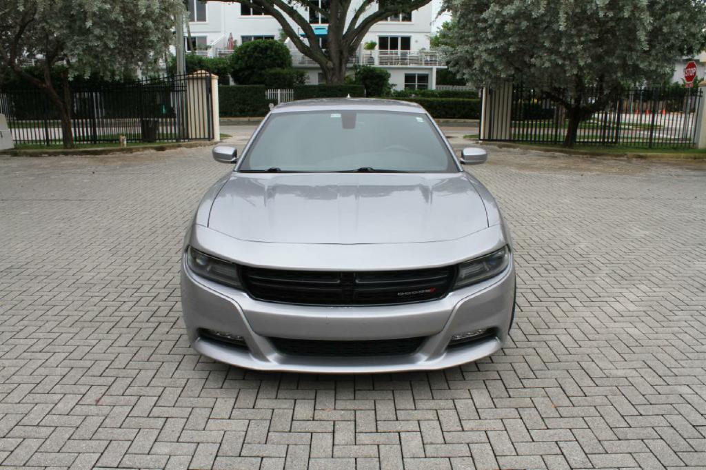 Photo 3 of this DODGE CHARGER