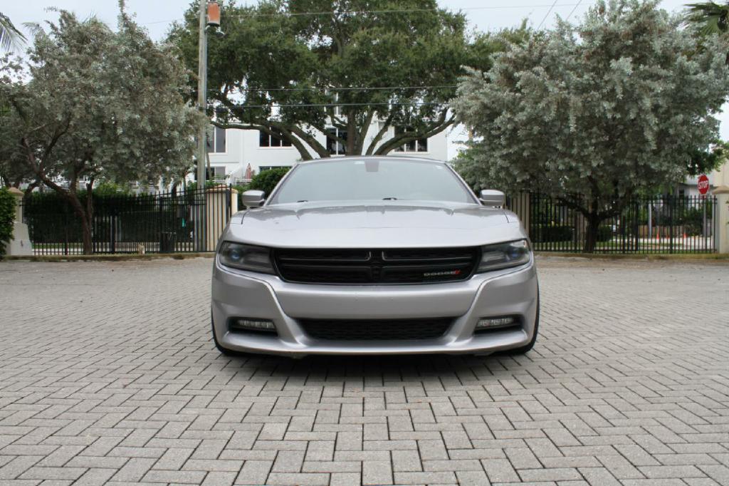 Photo 4 of this DODGE CHARGER