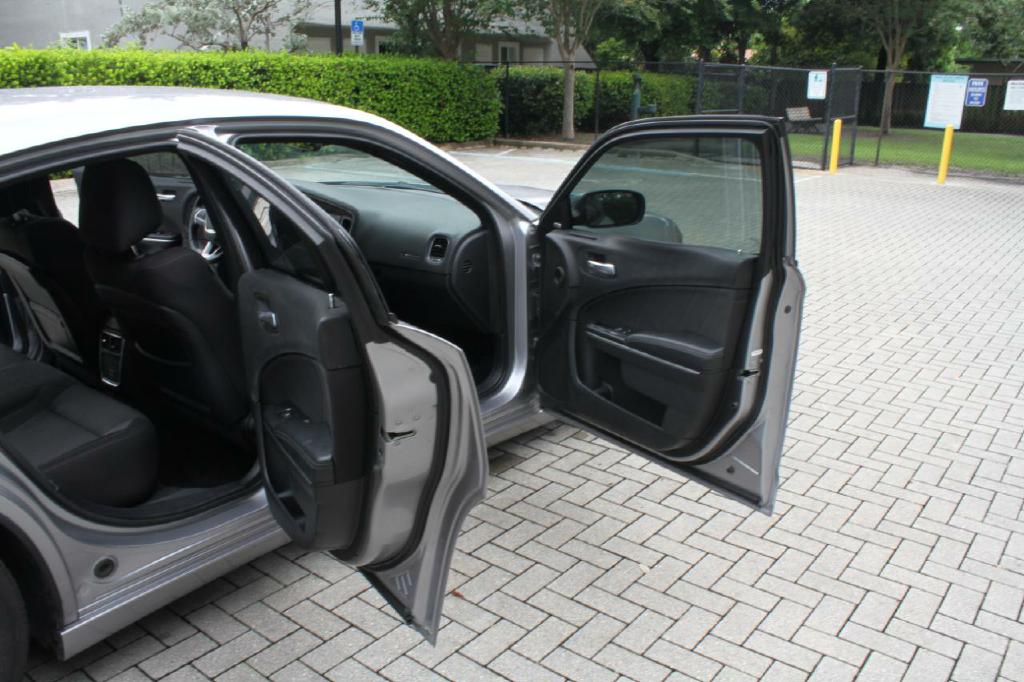 Photo 13 of this DODGE CHARGER