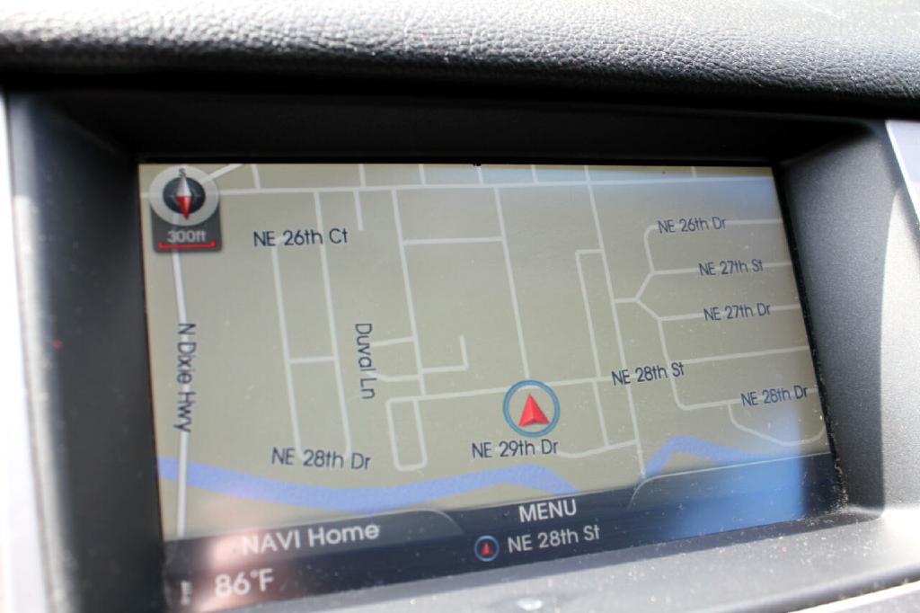 Photo 14 of this HYUNDAI GENESIS