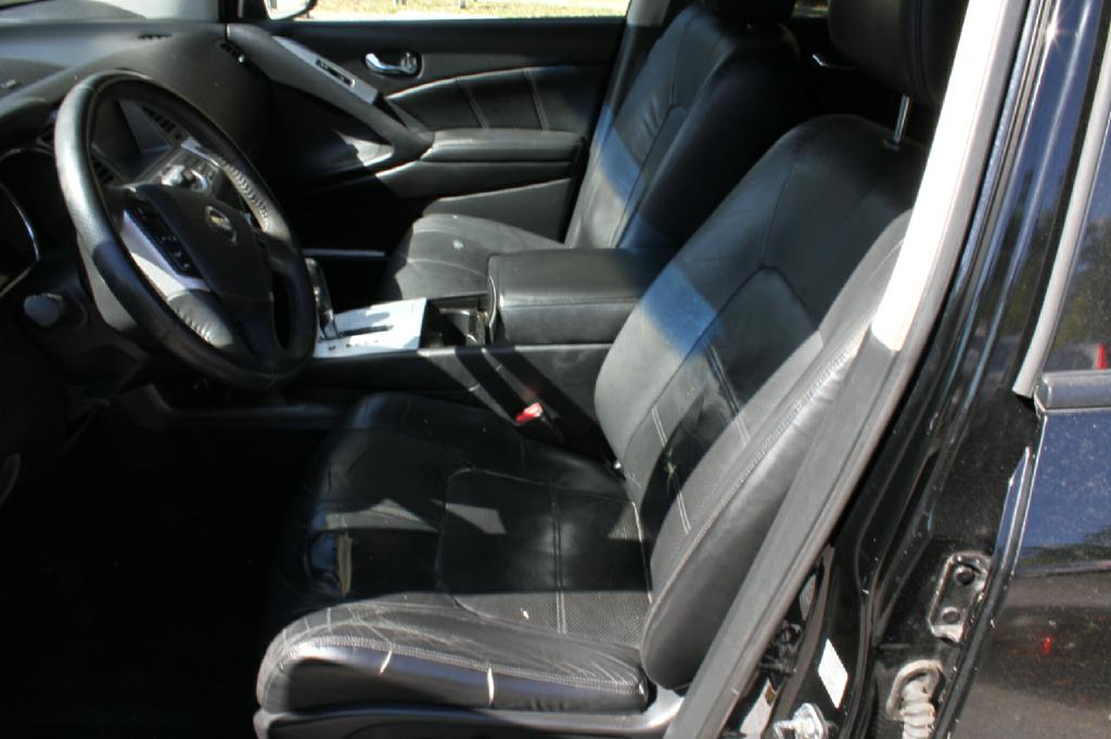 Photo 8 of this NISSAN MURANO