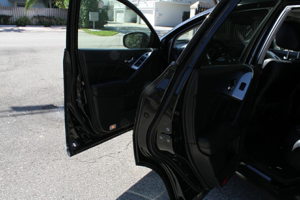 Photo 10 of this NISSAN MURANO