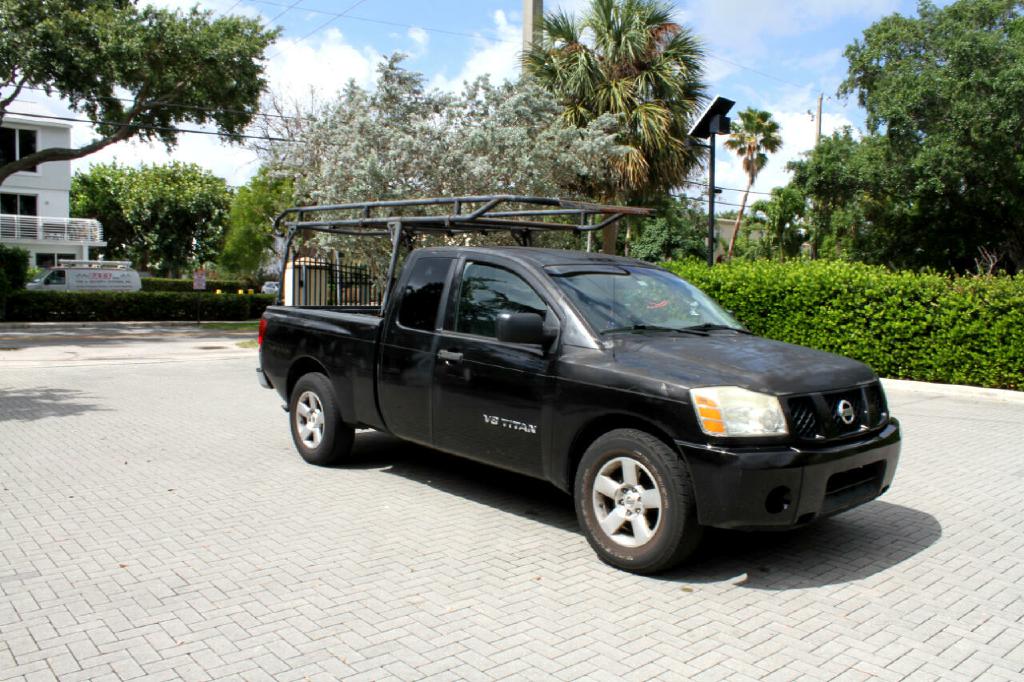 Photo 4 of this NISSAN TITAN