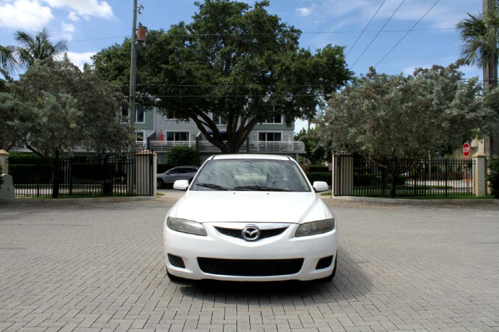 Photo 8 of this MAZDA MAZDA6