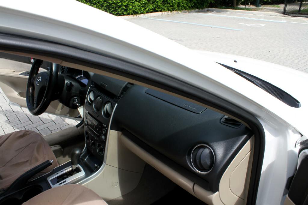 Photo 14 of this MAZDA MAZDA6