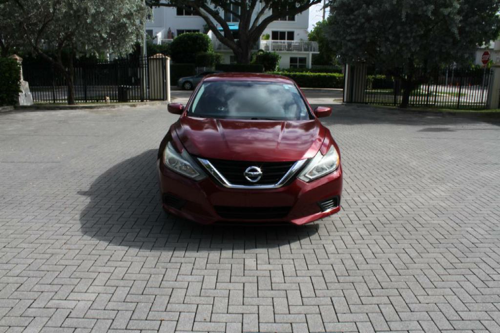 Photo 3 of this NISSAN ALTIMA